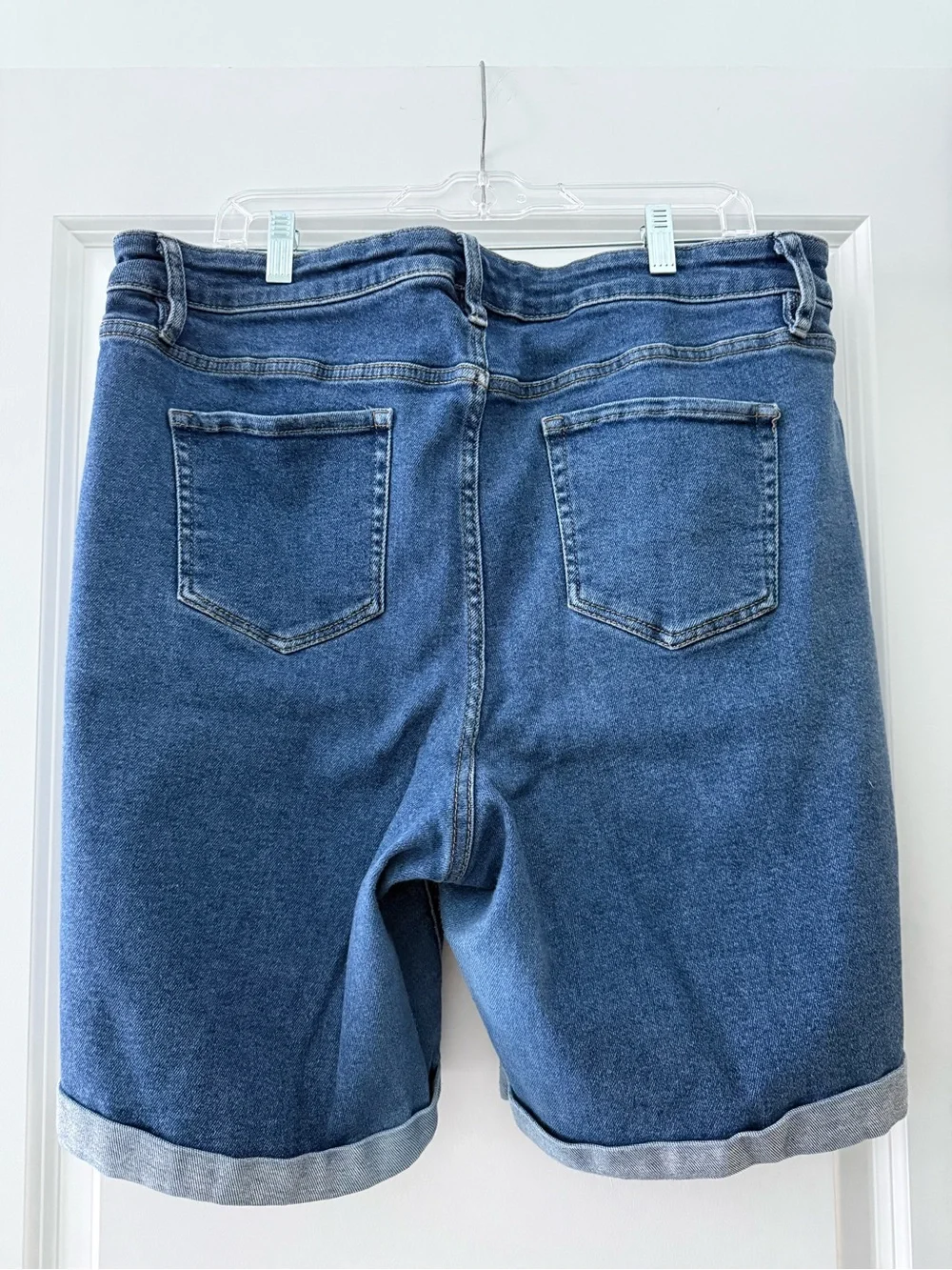 Ava & Viv Women’s Dark Blue Rolled-Hem Denim Shorts